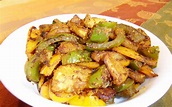 Shimla Mirch (Capsicum) Aloo - EZPZ Cooking