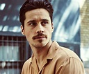 Peter Gadiot Biography - Facts, Childhood, Family Life & Achievements