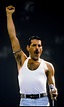 Rare Video of Freddie Mercury's Duet with Montserrat Caballé Shows His ...