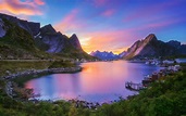 Reine, Nordland, Lofoten archipelago, Norway, village, bay, mountains ...