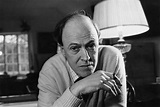 Roald Dahl's family apologizes for writer's past anti-Semitic comments ...