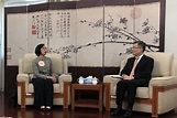 香港政府新聞網 - 陳肇始網誌談訪京之旅