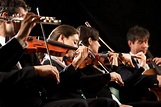 Konzert Der Klassischen Musik: Sinfonieorchester Auf Stadium Stockfoto ...