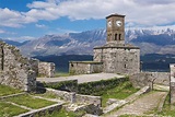 Gjirokastra in Albanien – Unsere top Sehenswürdigkeiten & Tipps