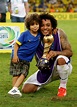 Marcelo (with son Enzo) | Sports celebrities, Best football players ...