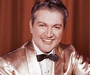 Liberace Biography - Facts, Childhood, Family Life & Achievements