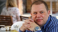 BBC Radio Wales presenter Alan Thompson dies aged 54 - BBC News