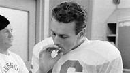 Photos of Chiefs' Len Dawson smoking cigarette at Super Bowl I are ...