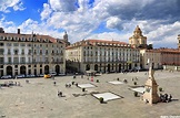 Piazza Castello, Il centro della vita e della storia di Torino.