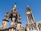 25 Famous Landmarks in Manchester, England (100% worth a visit)