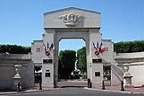 Levallois-Perret Cemetery - Wikipedia