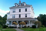 Green Acres Offers Scenic Riverside Lodging: Hotels Article by 10Best.com