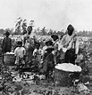 plantation-slaves - Slave Life Pictures - Slavery in America - HISTORY.com