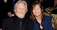 Who Is Kris Kristofferson’s Wife? Wiki, Age, Family & Facts About Lisa ...