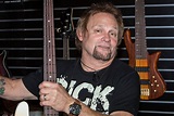 Michael Anthony Finally Weighs In On These Van Halen Reunion Rumors ...