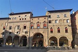 Palazzo Beccadelli e il mattone bolognese - ArtAut