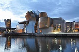 El Museo Guggenheim Bilbao es obra del arquitecto estadounidense Frank ...