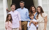 Zien: Nieuwe foto's gezin Kroonprins Frederik en Kroonprinses Mary ...