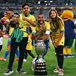 Dani Alves [Actualización de 2021]: Familia, carrera futbolística ...