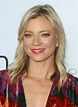 DC COMICS AND ARROWVERSE : Amy Smart The mum From Stargirl