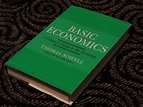 Basic Economics: A Citizen's Guide to the Economy: Sowell, Thomas ...