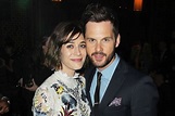 Who Is Lizzy Caplan’s Husband? Meet Tom Riley! - FitzoneTV