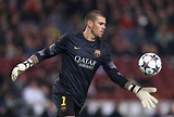 Happy 37th Birthday to Victor Valdes, FC Barcelona’s Legendary ...