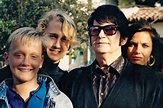 Roy with his family | Roy orbison, Roy orbison songs, Travelling wilburys