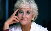 Liz Fraser: Carry On actress dies at 88 - BBC News