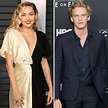 Miley Cyrus And Her Boyfriend Cody Simpson Deliver Tacos To Healthcare ...