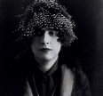 Violet Trefusis in the early 1920s. Vintage Fotografier, Gamle ...