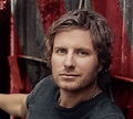 Dierks Bentley thrills female fans - and guys too - with trademark ...