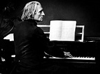 Rare photo of Franz Liszt at the piano (1858). : r/classicalmusic