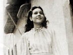 Mrs. Maria Esperanza, Messenger of Reconciliation | María Esperanza