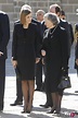 La Reina Letizia con Ana de Orleans en el funeral del Duque de Calabria ...