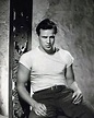 9 Rare Photos Of Marlon Brando When He Was Young