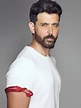 Hrithik Roshan’s new look leaves Shahid Kapoor impressed | Filmfare.com