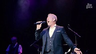 Rob Linacre - Sensational Singer! - YouTube