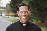 About Fr. Mike Schmitz - Bulldog Catholic