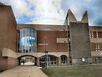 Falmer House, University of Sussex © Paul Gillett cc-by-sa/2.0 ...