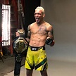 Nowy mistrz UFC, Charles Oliveira, rekordzistą organizacji | MMAROCKS