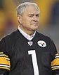 Hall of Fame coach Chuck Noll dead at 82 | Daily Mail Online