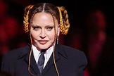 7 Potret Wajah Madonna di Grammy Awards 2023 Nyaris Tak Dikenali