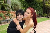 What Ariana Grande Learned From Her Mom, Joan Grande: 'The Only Option ...