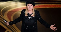 Barbra Streisand fa 80 anni: carriera e vita privata | Radio Deejay