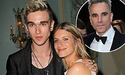Daniel Day Lewis' son Gabriel shows off his good looks at New York film ...