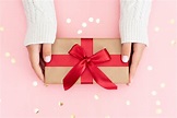 Here are the 3 types of gifts to avoid this holiday season