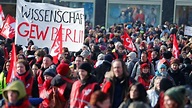 Liveblog zum Berliner Warnstreik: GEW: 8000 machen beim Streik mit