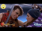 Descendants 2 | Vechten tegen Piraten | Disney Channel BE - YouTube