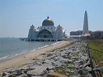 File:Masjid-Selat-Melaka-2260.jpg - Wikipedia, the free encyclopedia